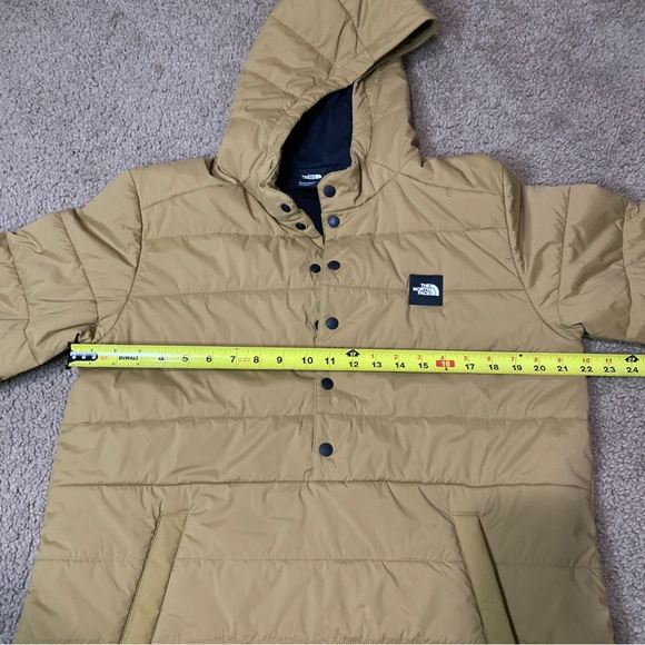 The North Face Men's Beige Hooded Puffer Jacket - Picture 8 of 9
